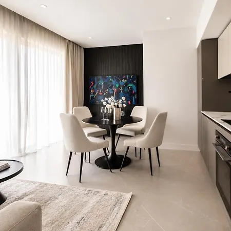 Renovated 1br Old Town - Balcony Διαμέρισμα Όλμπια