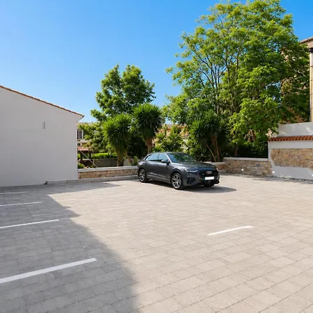 Διαμέρισμα Renovated 1br Old Town - Balcony *